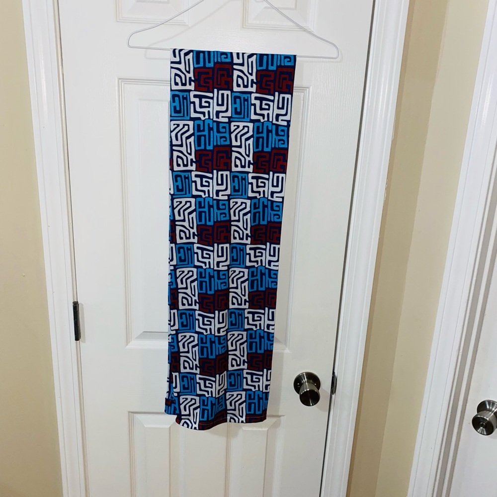 🧣🧣 ❄️ ❄️Long Multicolered scarf/wrap🧣🧣Never used or worn🧣🧣❄️❄️